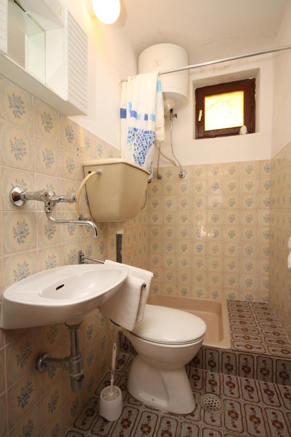 Apartments By The Sea Basina, Hvar - 8749 Vrbanj Εξωτερικό φωτογραφία